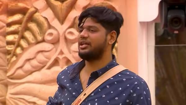 ரைட்டு... விஜய் டிவி ஏதோ பிளான் பண்ணிட்டாங்க... அபிஷேக் ராஜாவை வச்சு செய்யும் நெட்டிசன்ஸ்!