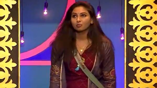 என் அம்மா.. போலீஸ்காரர் கிட்ட என்ன அடி வாங்க வச்சாங்க.. கண் கலங்கிய நடியா சாங் !