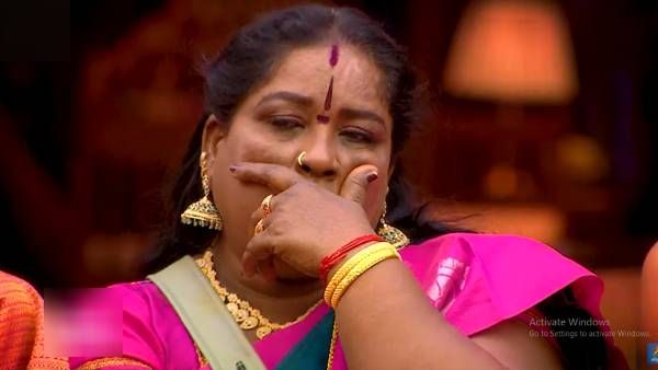 அட பாவமே...சின்ன பொண்ணுவை காப்பாற்ற ஒருவர் கூட இல்லையா ?