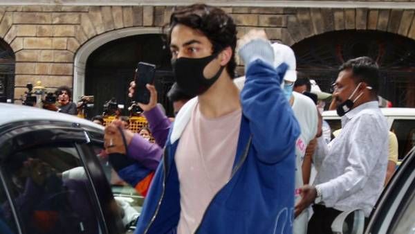 ஆர்யானுக்கு ஜாமின் வழங்கிய மும்பை ஐகோர்ட்....டிரெண்டிங்கில் தெறிக்க விட்ட ரசிகர்கள்