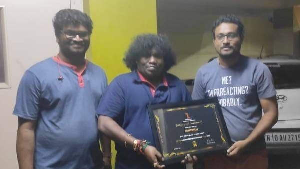 விருதுகளை அளிக்குவிக்கும் யோகி பாபு..இப்போ எந்த படத்துக்கு தெரியுமா ?