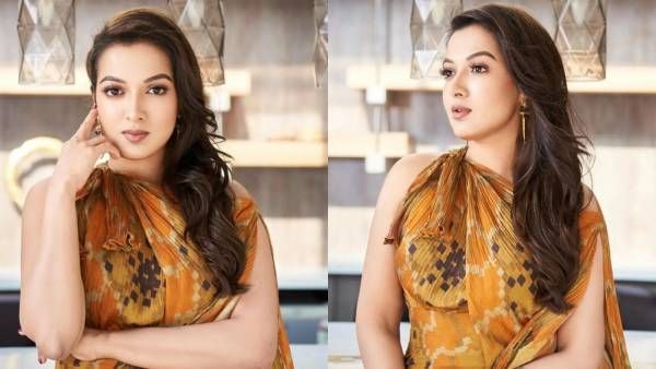 ஒற்றை காலில் நிற்கும் கார்த்தி பட நடிகை..ஏன்னு தெரியுமா?