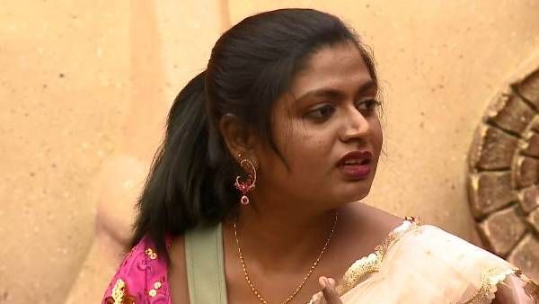 பிக் பாஸால் எச்சரிக்கப்பட்ட முதல் கேப்டன் நீங்கதான்… கமலிடம் வாங்கிகட்டிக்கொண்ட இசைவாணி !