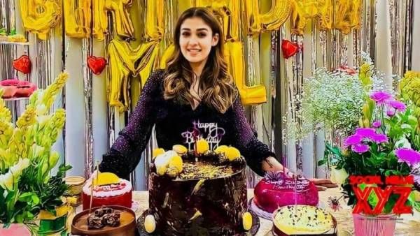 ஹேப்பி பர்த்டே மோல்.. நயன்தாராவின் பிறந்தநாளை வேற லெவலில் கொண்டாடிய விக்னேஷ் சிவன்!