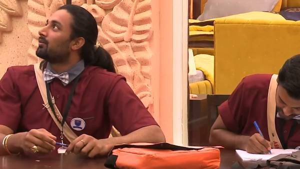 அபிஷேக்கை தலைகீழாக தொங்க விட்ட நிரூப்...எதுக்குன்னு நீங்களே பாருங்க