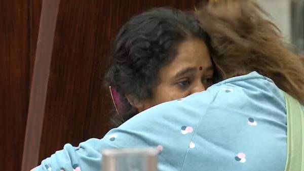 நான் டிராமா பண்ணல.. எனக்கு டிராமா பண்ண தெரியாது… குமுறி அழுத தாமரை