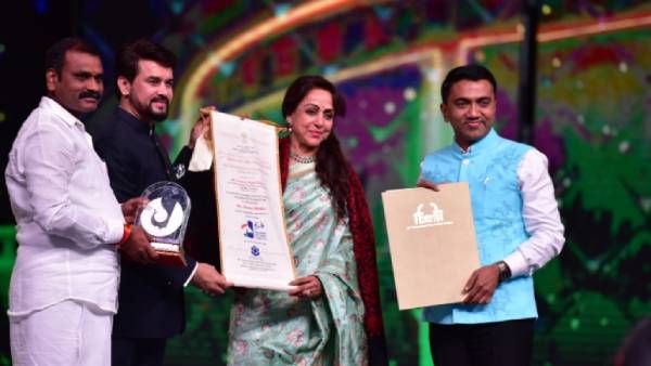 2021ம் ஆண்டின் சிறந்த திரை ஆளுமை.. 52வது இந்திய சர்வதேச விருது விழாவில் நடிகை ஹேமமாலினிக்கு விருது!