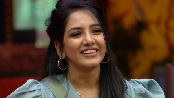 முதல் ஆளாக காப்பாற்றப்பட்ட பாவ்னி... மிரண்டு போன இசைவாணி, நிரூப்