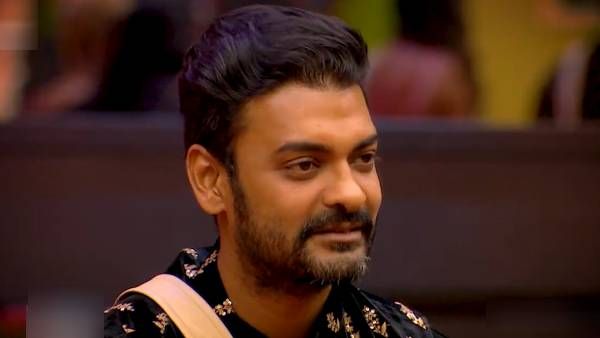 வாசல் கதவு வரை வந்துட்டு போறவர் அபிநய்.. இந்த வாரமும் அவர் வெளியேறவில்லை என்பதை சூசகமாக சொன்ன கமல்!