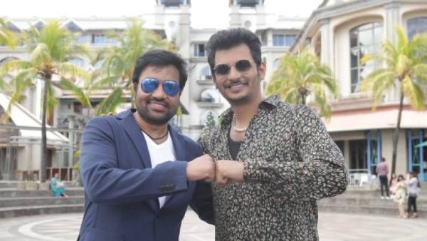 தள்ளிப் போன ஜீவா - மிர்ச்சி சிவாவின் கோல்மால் படம்... மொரீசியசில் மீண்டும் சூட்டிங்