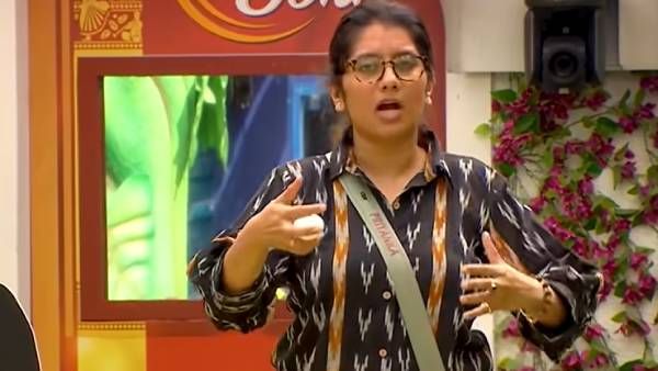 சுயநலமே எல்லாத்துக்கும் காரணம்… பிரியங்காவை வறுத்தெடுக்கும் நெட்டிசன்ஸ் !