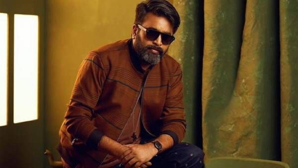 சசிகுமாரின் 21 படத்தின் டைட்டில் மற்றும் ஃபர்ஸ்ட் லுக் அப்டேட் வெளியானது!