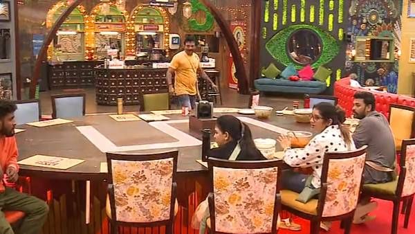 டைட்டில் கிடக்கட்டும்ப்பா... பாவ்னி மனதை வெல்ல போவது யார்...பிக்பாஸில் போட்டா போட்டி