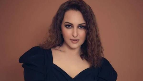 திருமணம் குறித்த ரசிகரின் கேள்வி... சோனாக்ஷியின் வேற லெவல் பதில்