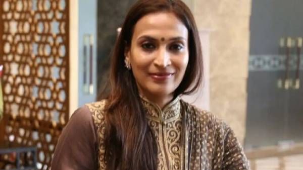 தனுஷை பிரிந்த ஐஸ்வர்யா...இப்போ என்ன செய்து கொண்டிருக்கிறார் தெரியுமா ?