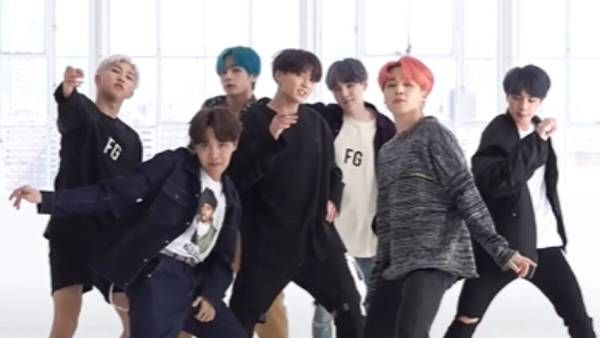 BTS Boys-சை ஆட்டம் போடவைத்த ஊ சொல்றியா மாமா…. இணையத்தில் தீயாய் பரவும் வீடியோ !