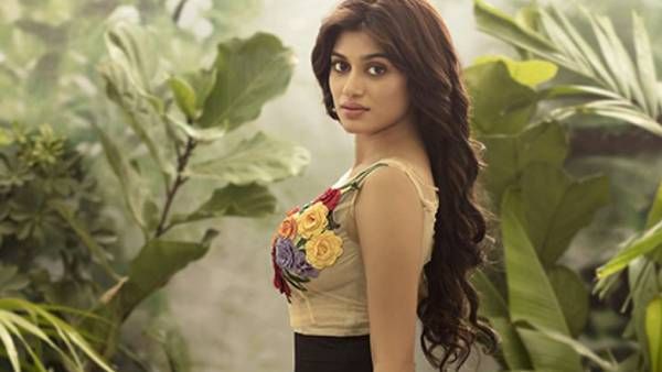 ஓவியாவின் உடல் நலம் ஓகே.. பிக் பாஸ் அல்டிமேட் புரமோ ஷூட்டில் கலந்துக் கொண்டாராம்.. மாஸ் தான் போங்க!