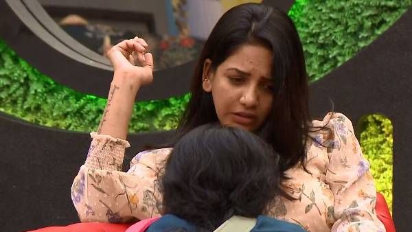 ரூ. 9 லட்சம் பணப்பெட்டியை கண்ணில் காட்டிய பிக் பாஸ்.. தாமரையை எடுக்கச் சொல்லி தூண்டிய பாவனி!