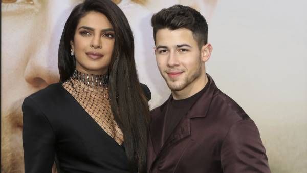 முதல் குழந்தையை வரவேற்க தயாராகும் பிரியங்கா சோப்ரா... அதிர்ச்சியில் ரசிகர்கள்...ஏன் தெரியுமா?