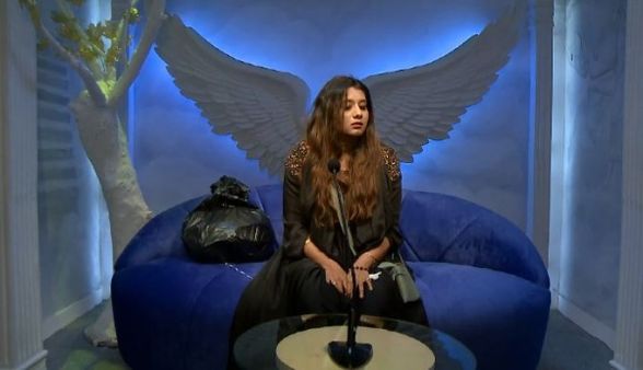 அடக்கடவுளே.. திடீரென மருத்துவமனையில் அனுமதிக்கப்பட்ட பிரியங்கா.. பிக் பாஸ் ஃபைனல்ஸில் பங்கேற்பாரா?