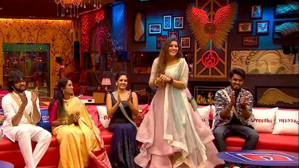 அடுத்த ஃபைனலிஸ்ட் பிரியங்கா...ப்ரோமோவிலேயே அறிவித்த கமல்