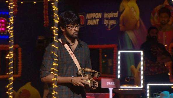 கொஞ்ச நாள் முன்னாடி வரைக்கும் இப்படிதான் ஏவி கட் பண்ணிட்டு இருந்தேன்.. ரசிகர்களை நெகிழ வைத்த ராஜு!