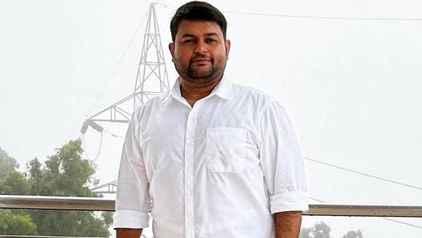 திரைப்பிரபலங்களை விடாது துரத்தும் கொரோனா… பிரபல இசையமைப்பாளரும் கொரோனாவால் பாதிப்பு !