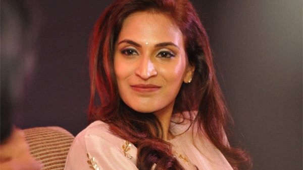 கடவுள் வழிகாட்டுகிறார்... எதை சொல்கிறார் ரஜினி மகள் ஐஸ்வர்யா