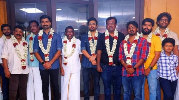 நிறங்கள் மூன்று படப்பிடிப்பு தளத்தில் எடுத்த புகைப்படத்தை பகிர்ந்த கார்த்திக் நரேன்!