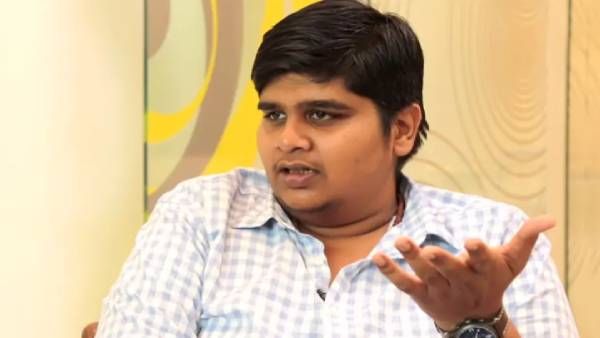 கோட்சேவை குற்றவாளி என்றாலே பிரச்சினை தான் ... கார்த்திக் சுப்புராஜ் பளீச் !