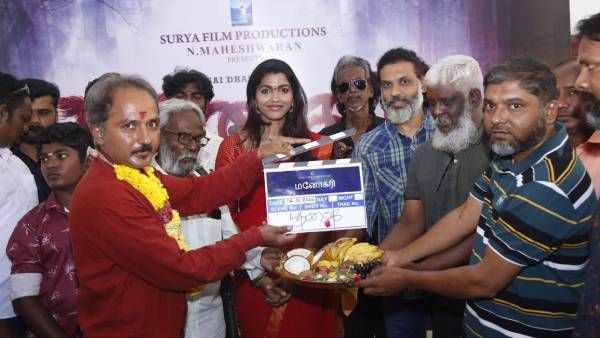 முதல்முறையாக இரட்டை வேடங்களில் நடிக்கும் கபாலி நடிகை... பூஜையுடன் துவக்கம்