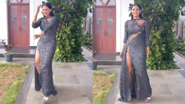 பூஜா ஹெக்டேவுக்கு போட்டியான நமீதா மாரிமுத்து.. அரபிக் குத்துக்கு வேற லெவல் கவர்ச்சி குத்தாட்டம்!