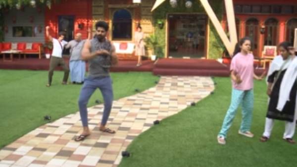 அட கொடுமையே...கன்டென்ட் இல்லையா...வேக் அப் சாங்கிற்கு ப்ரோமோ வெளியிட்ட பிக்பாஸ்