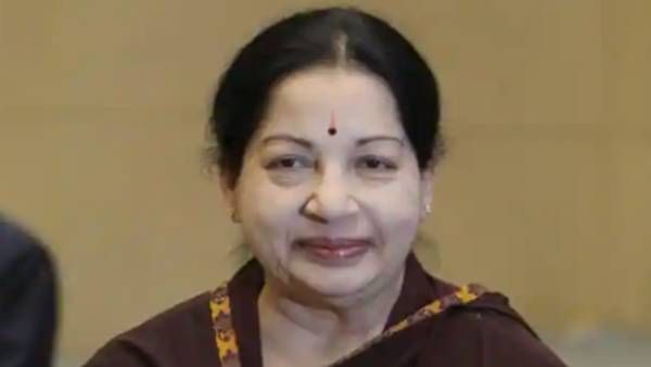 ரசிகர்களின் இதய சிம்மாசனத்தில் குடியிருக்கும் முன்னாள் முதல்வர் ஜெயலலிதா பிறந்தநாள்