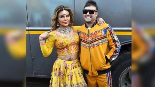 காதலர் தினத்தில் திருமண முறிவு...அதிரடி முடிவெடுத்த பாலிவுட் பிரபலம்