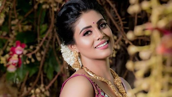 கண்ணான கண்ணே சீரியலில் இணையும் பிரபல நடிகை...சூப்பர் அப்டேட் இதோ!