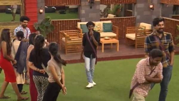 இன்னொரு வைல்டு கார்டா? சுரேஷ் தாத்தாவுக்கு பதில் இப்போ யாரு வந்திருக்கா தெரியுமா?