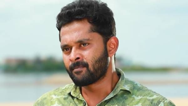 பாரதி கண்ணம்மா சீரியலை விட்டு விலகும் அருண்... பாரதியாக களமிறங்கும் பிரபல நடிகர்!