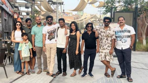 துபாயில் பீஸ்ட் இயக்குநர் நெல்சன் உடன் டூர் அடிக்கும் பிரியங்கா மோகன்.. டிரெண்டாகும் புகைப்படம்!