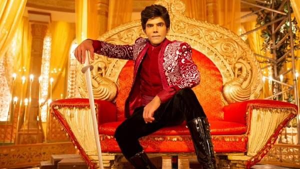 உச்ச நட்சத்திரங்களுக்கு இணையாக.. 5 மொழிகள்.. 2500 திரையரங்குகளில் வெளியாகும் தி லெஜண்ட்!