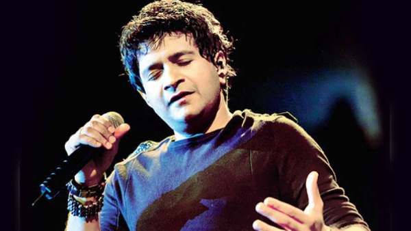 பிரபல பாடகர் கே.கே மாரடைப்பால் மரணம்.. மேடையில் பாடி முடித்ததும் உயிர் பிரிந்தது