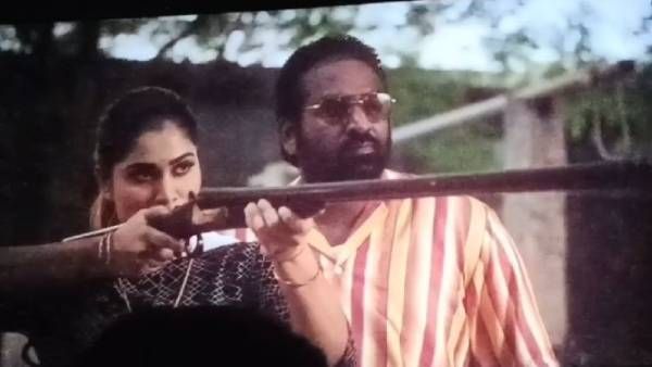 சில்வர் ஸ்க்ரீனில் ஷிவானி நாராயணன்.. விஜய்சேதுபதியின் மனைவியா என்ன அழகா இருக்காரு பாருங்க!