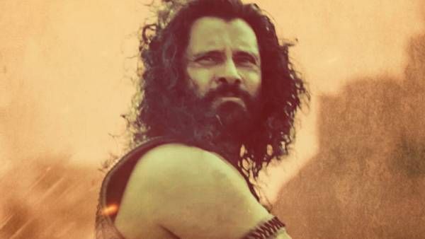 நாளை விக்ரம் ஸ்பெஷல்...சஸ்பென்ஸ் வைக்கும் பொன்னியின் செல்வன் டீம்...அப்படி என்ன வெளியிட போறாங்க?