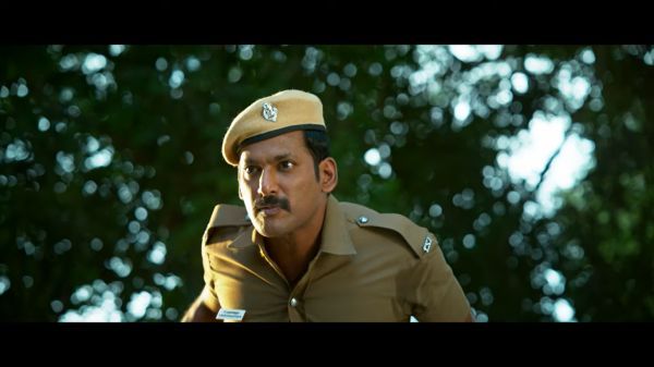 சிவாஜி..எம்.ஜி.ஆர்..ரஜினி..கமல்..வித்தியாசமாக வெளியான லத்தி டீசர் ப்ரோமோ!