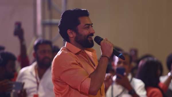 விருமன் இசைவெளியீட்டு விழா.. “ரோலக்ஸ்.. ரோலக்ஸ்“என ரசிகர்கள் கூச்சலிட்டதால் சலசலப்பு!