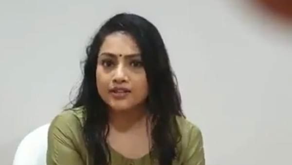 சோகத்திலிருந்து மீண்டு வந்த நடிகை மீனா.. சுதந்திர தினத்திற்கு வாழ்த்து.. ரசிகர்கள் உற்சாகம்!