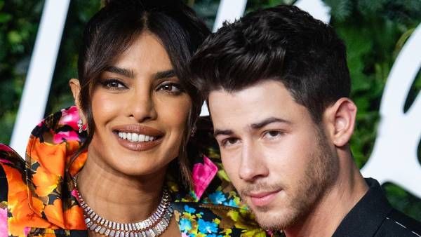 இரண்டாவது குழந்தைக்கு ரெடியான பிரபல பாலிவுட் நடிகை: இதுவும் அதேமாதிரி தானா? ரசிகர்கள் குழப்பம்