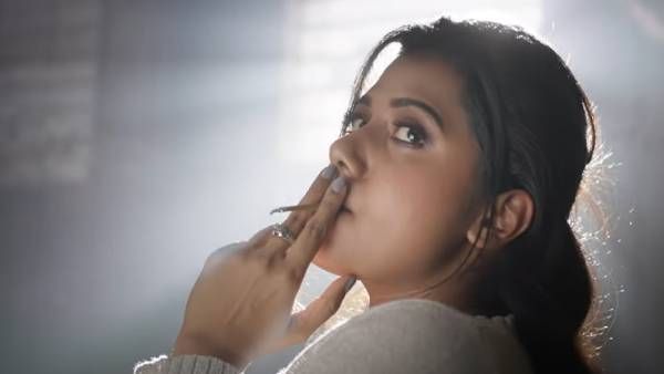 ஸ்டைலாக சிகரெட் புகையை ஊதித்தள்ளும் ஷில்பா மஞ்சுநாத்.. வெப் படத்தோட மிரட்டல் காட்சிகள்!