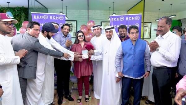 ஜோதிகா, அமலாபால், காஜல் அகர்வாலை தொடர்ந்து நக்மாவுக்கு அடித்த ஜாக்பாட்: ஐக்கிய அரபு அமீரகம் கெளரவம்