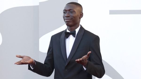 2 ஆண்டுக்கு முன் தினக்கூலி..இன்று ஒரு டிக் டாக் வீடியோக்கு 7.5 லட்சம் டாலர் சம்பாதிக்கும் இளைஞர்